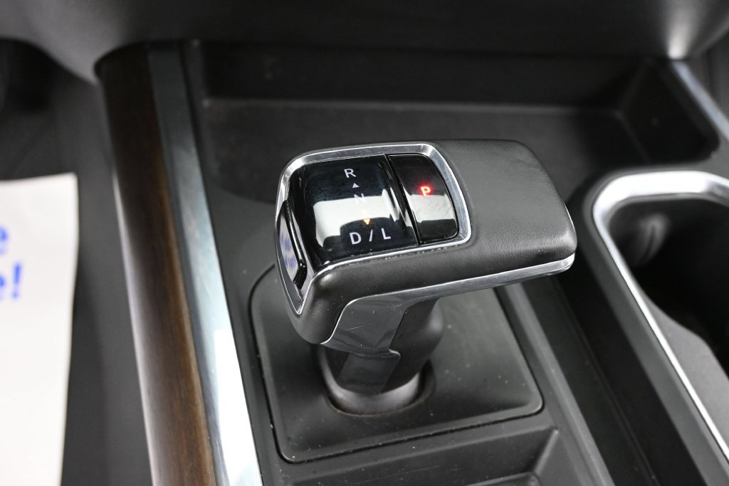 Used 2023 Chevrolet Silverado 1500 High Country w/ High Country Premium Package AWD/4WD image 12