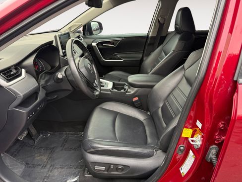 Used 2019 Toyota RAV4 XLE Premium w/ Advanced Technology Package image 10