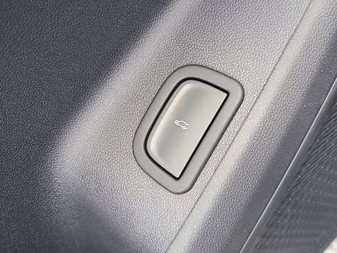 New 2026 Chevrolet Traverse LT FWD image 17