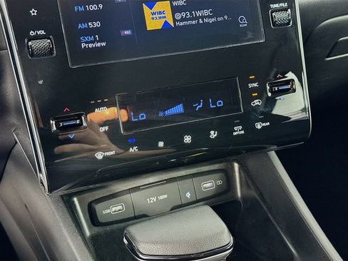 Used 2024 Hyundai Tucson SEL FWD image 16