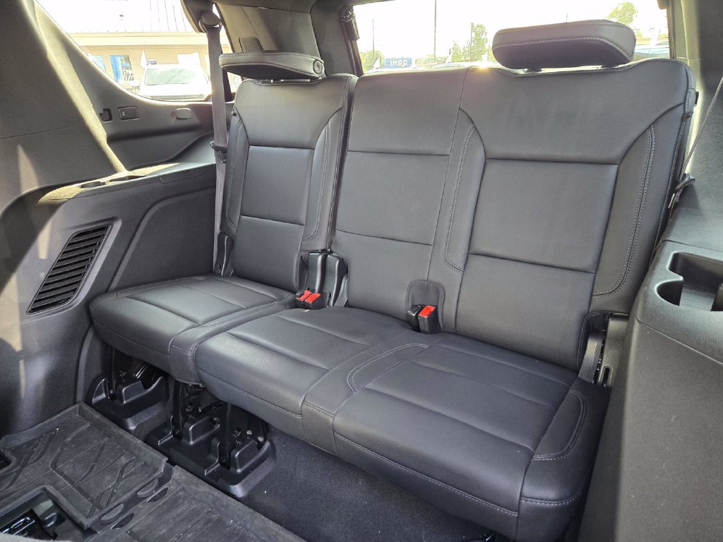 Used 2023 Chevrolet Tahoe Z71 w/ Off-Road Capability Package AWD/4WD image 13