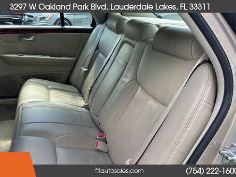 Used 2007 Cadillac DTS w/ Trunk Convenience Package image 35