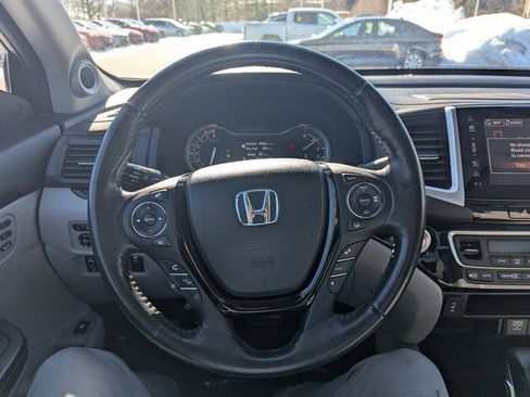 Used 2018 Honda Ridgeline RTL-E image 23
