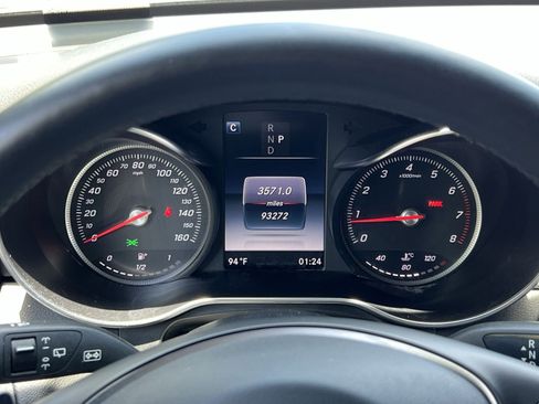 Used 2016 Mercedes-Benz GLC 300 4MATIC image 22