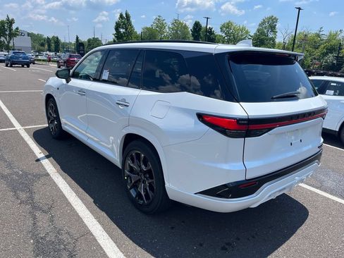 New 2026 Lexus TX 500h AWD image 2