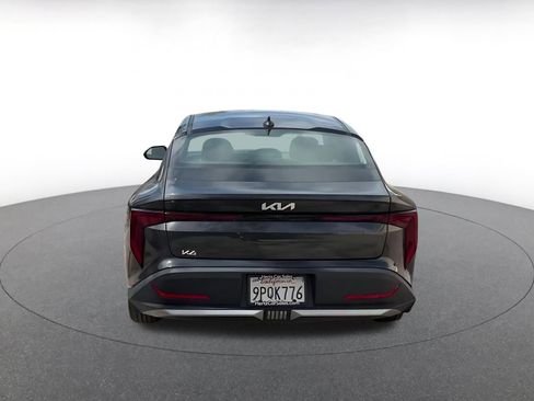 Used 2025 Kia K4 LXS image 12