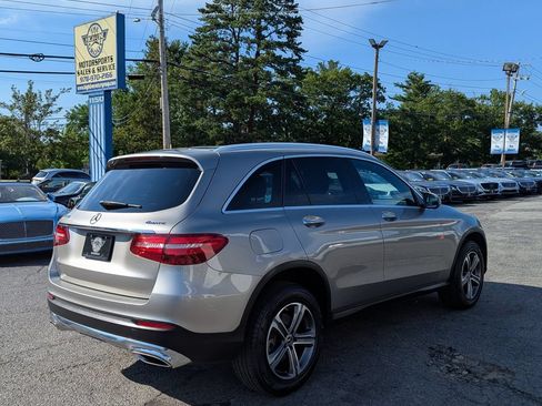 Used 2019 Mercedes-Benz GLC 300 4MATIC image 7