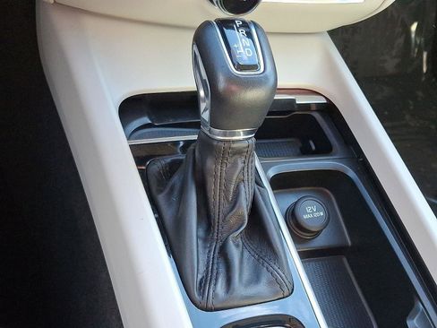 Used 2020 Volvo V60 T5 Cross Country w/ Protection Package image 16