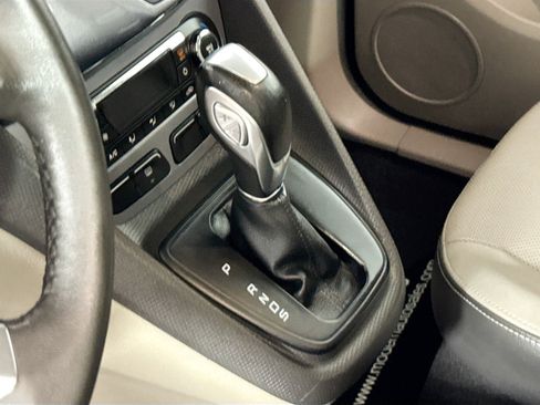Used 2016 Ford Transit Connect Titanium FWD image 27