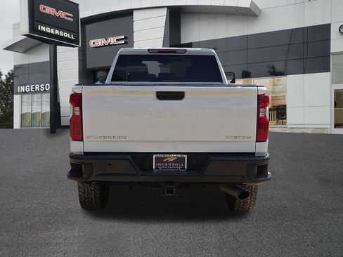 Used 2022 Chevrolet Silverado 2500 Custom w/ Custom Convenience Package AWD/4WD image 20