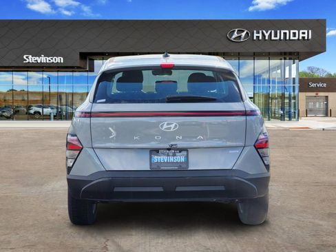 New 2026 Hyundai Kona SE AWD/4WD image 3