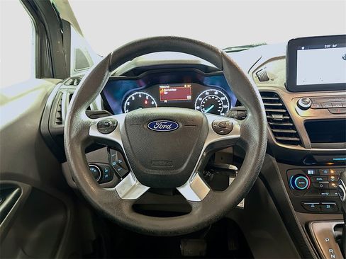 Used 2019 Ford Transit Connect XLT image 18