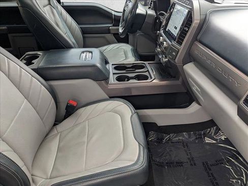 Used 2022 Ford F350 Limited image 21