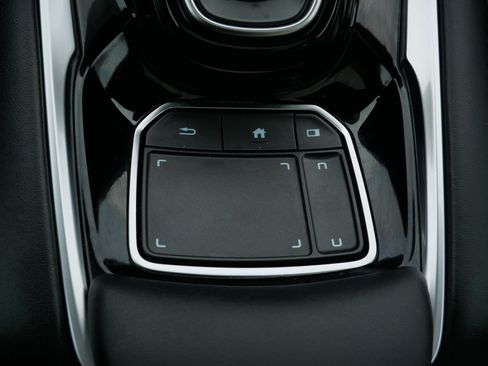 Certified 2025 Acura RDX SH-AWD image 31