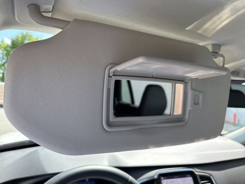 Used 2023 Volvo XC90 B5 Plus AWD/4WD image 32