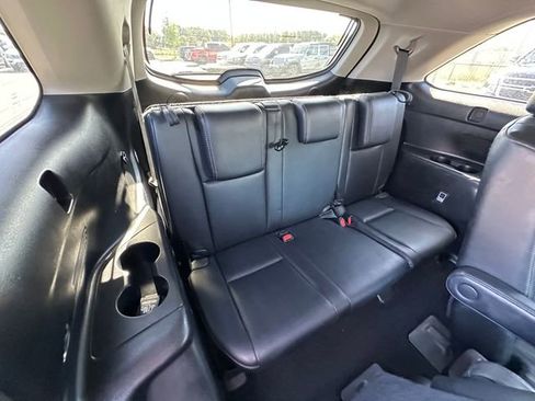 Used 2017 Toyota Highlander Limited image 40