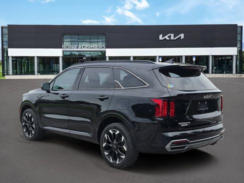 Certified 2023 Kia Sorento SX AWD/4WD image 3
