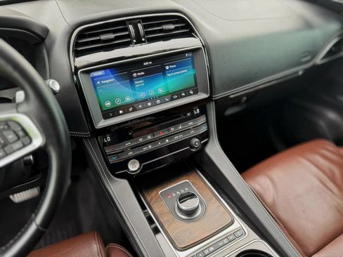 Used 2017 Jaguar F-PACE S AWD/4WD image 60
