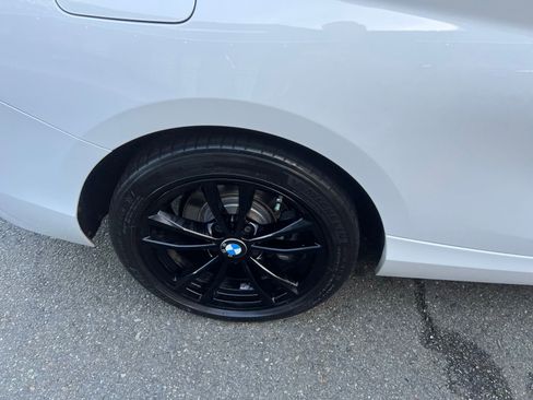 Used 2019 BMW 230i Coupe w/ Convenience Package RWD image 10