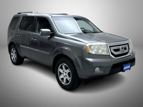 Used 2011 Honda Pilot Touring image 3