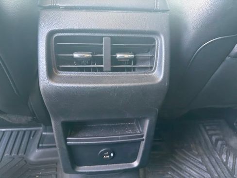 Used 2022 Ford Edge SEL AWD/4WD image 10