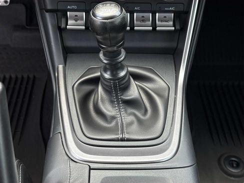 Used 2023 Toyota GR86 Premium w/ ALL Weather Mat Package (TMS) RWD image 10