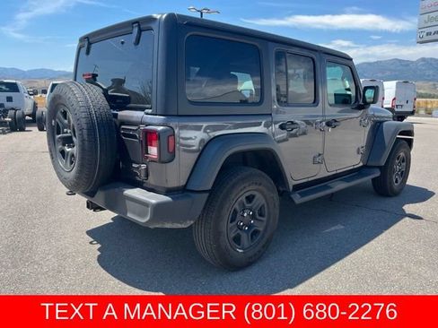 Used 2025 Jeep Wrangler Unlimited Sport AWD/4WD image 3