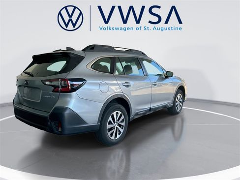 Used 2020 Subaru Outback 2.5i image 7