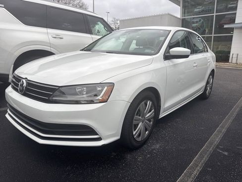 Used 2017 Volkswagen Jetta S image 10