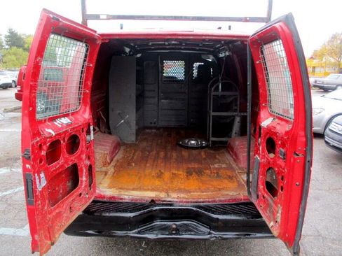 Used 2010 Ford E-150 and Econoline 150 image 6