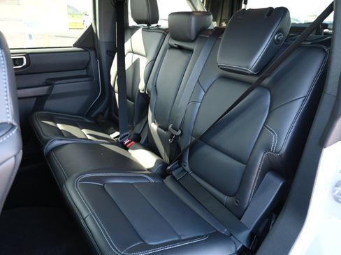 New 2026 Ford Bronco Outer Banks AWD/4WD image 35