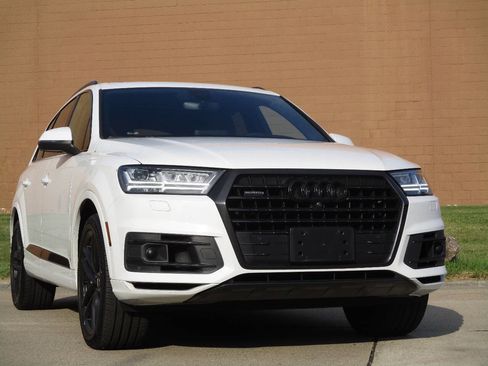 Used 2017 Audi Q7 3.0T Prestige w/ Prestige Package image 11