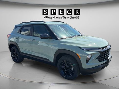 New 2026 Chevrolet TrailBlazer LT w/ Midnight Edition AWD/4WD image 7
