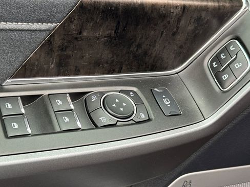 Certified 2025 Ford F350 Lariat w/ Lariat Ultimate Package image 13