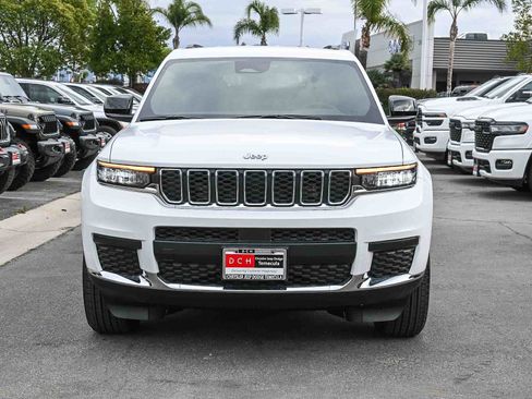 New 2025 Jeep Grand Cherokee L Laredo image 2