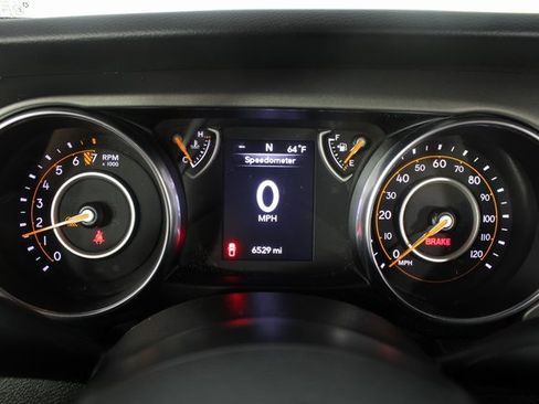 Used 2023 Jeep Gladiator Sport image 11