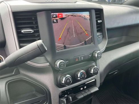 Used 2024 RAM 3500 Tradesman w/ Chrome Appearance Group image 32