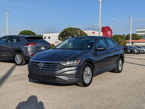 Used 2019 Volkswagen Jetta S w/ Driver Assistance Package image 4