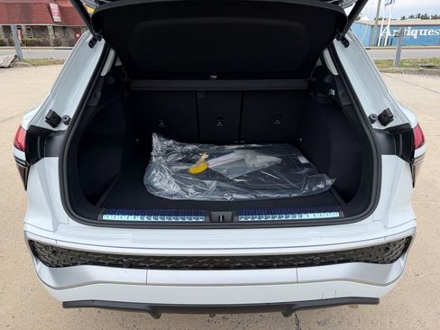 New 2026 Audi Q3 quattro 2.0T image 15