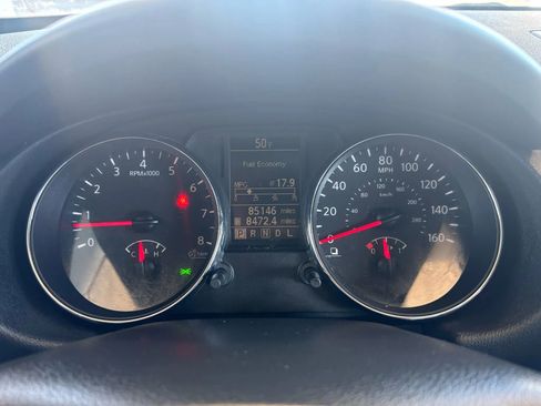 Used 2012 Nissan Rogue SV w/ Premium Pkg image 11