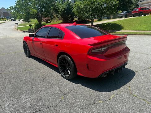 Used 2019 Dodge Charger GT RWD image 3