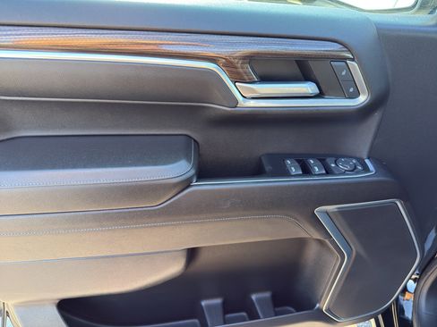 Used 2022 Chevrolet Silverado 1500 LT image 14