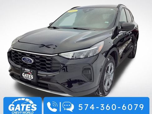 Used 2025 Ford Escape ST-Line image 5