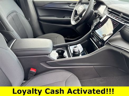 New 2025 Jeep Grand Cherokee Laredo w/ Trailer Tow Package image 36