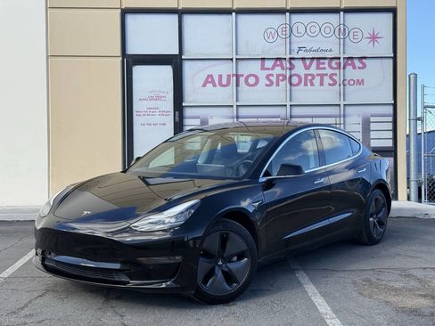 Used 2018 Tesla Model 3 Mid Range image 4
