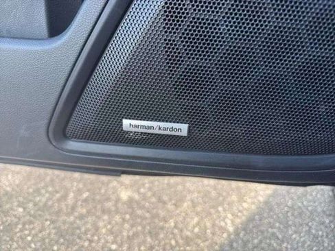 Used 2025 Subaru Outback Limited image 29