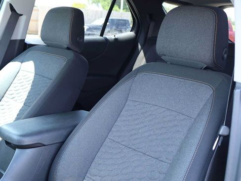 Used 2021 Chevrolet Equinox LT AWD/4WD image 11