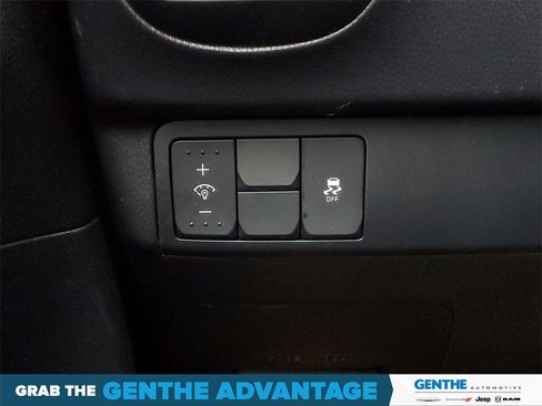 Used 2015 Kia Soul + image 14