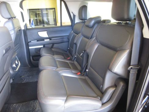 Certified 2025 Ford Expedition Max Active RWD image 23