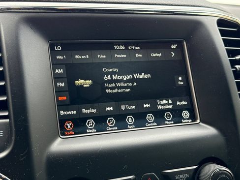Used 2019 Jeep Grand Cherokee Laredo AWD/4WD image 19
